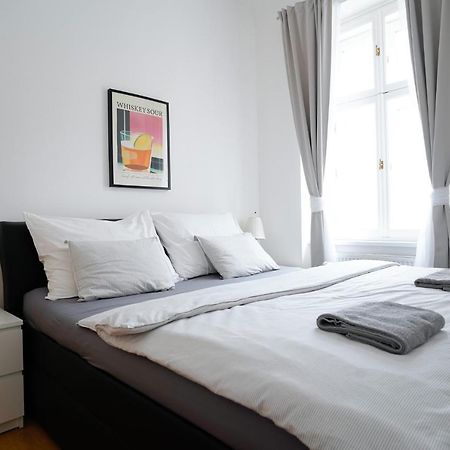 The Dante Prague - Family And Friends Apartments Exteriör bild
