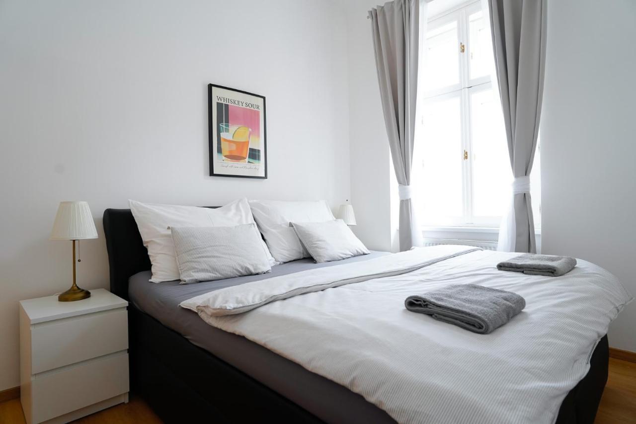 The Dante Prague - Family And Friends Apartments Exteriör bild