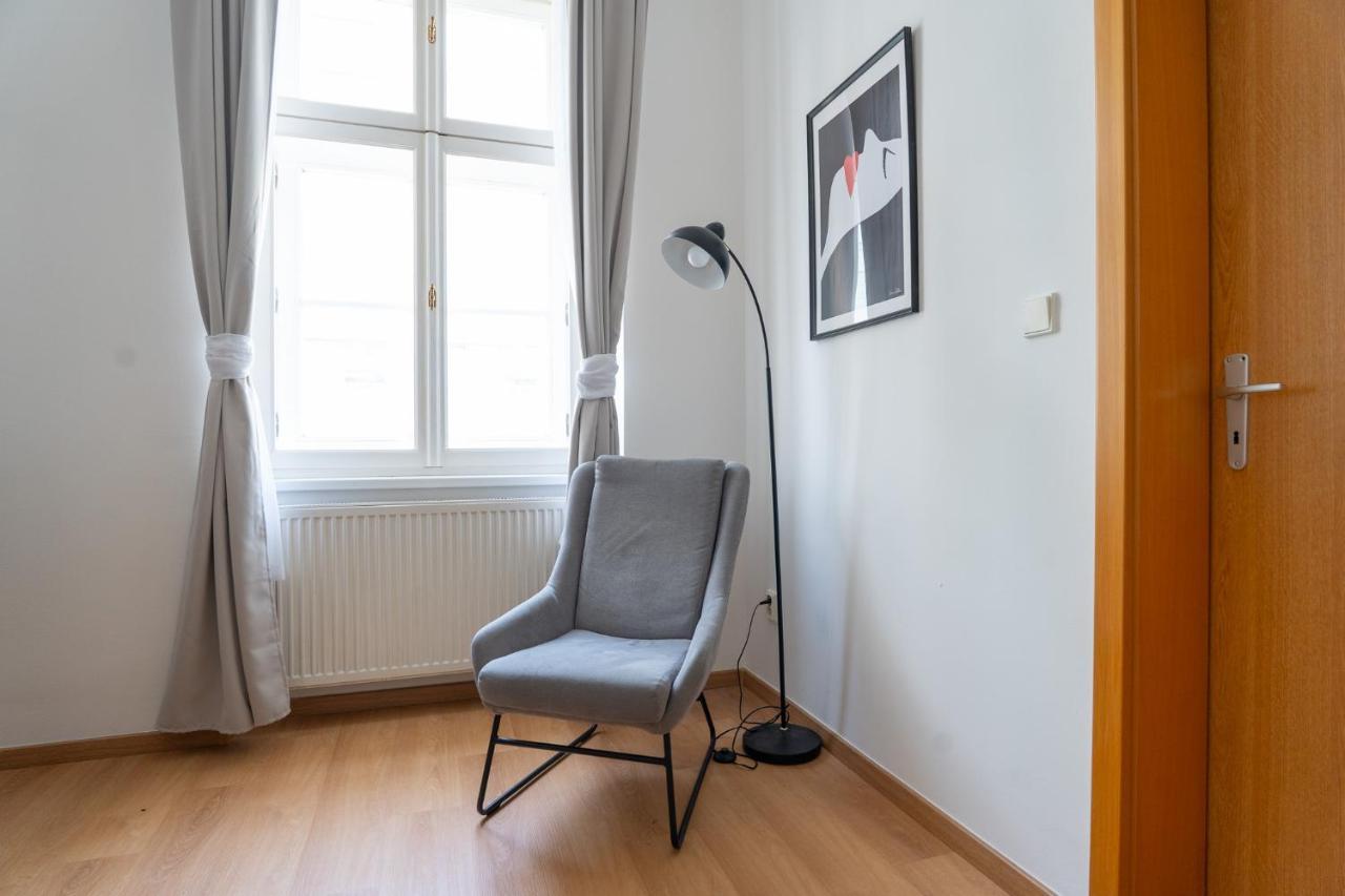The Dante Prague - Family And Friends Apartments Exteriör bild